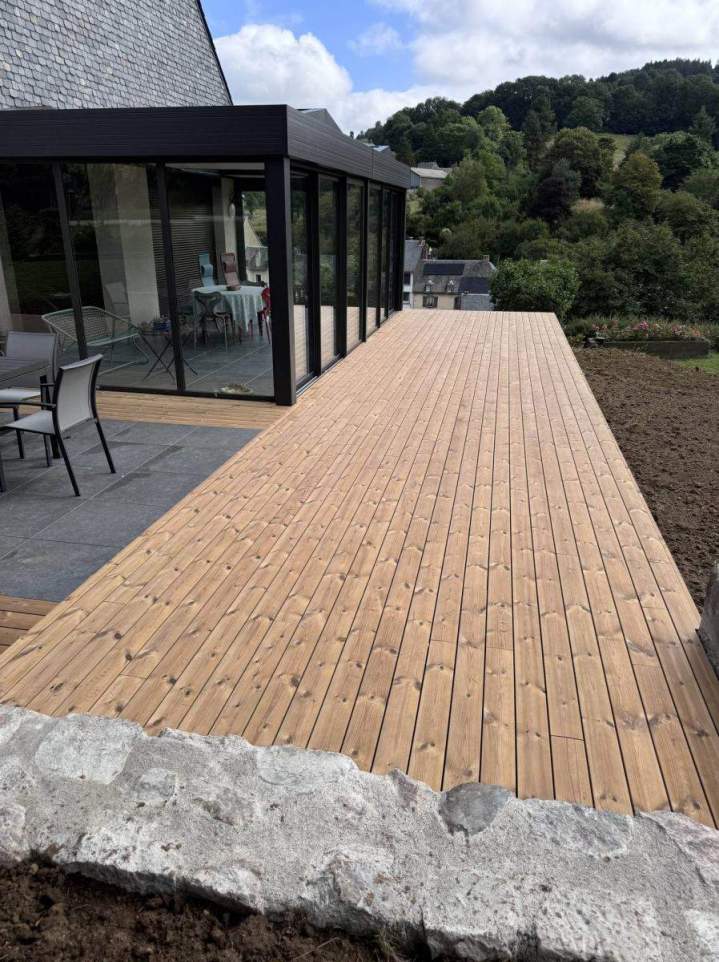 Pose de terrasse bois ou béton Lempdes